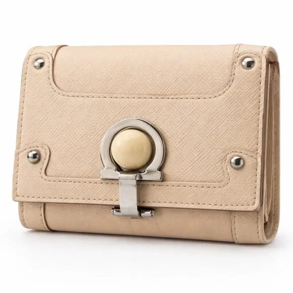 Salvatore Ferragamo Vintage Beige Saffiano Leather Wallet | Gancini Clasp - Picture 3 of 3